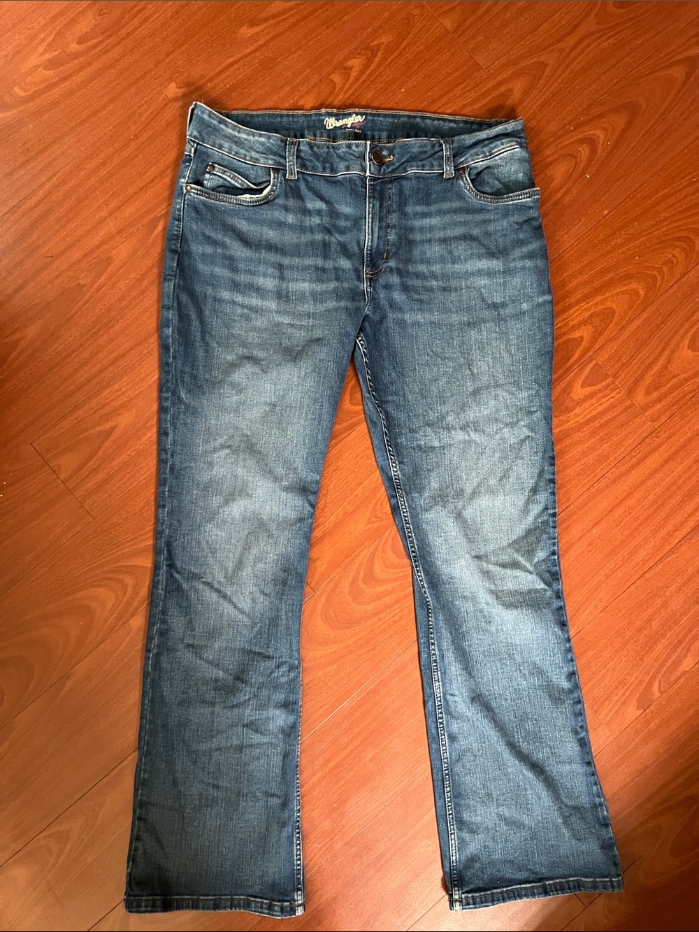 Wrangler Blue Bootcut Jeans with Light Fading‎ size 19x33 Womens Plus Size